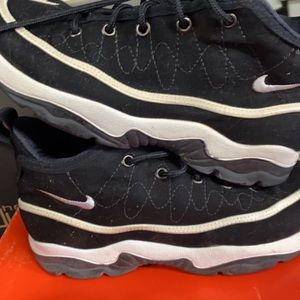 Nike shoes women’s shoes made in 1995 with box
